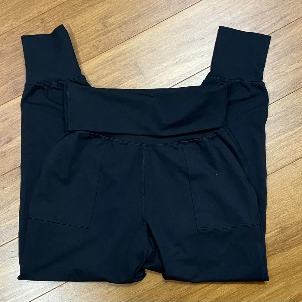 Offline by Aerie Black High-Waist Jogger Yoga Pants size Small
